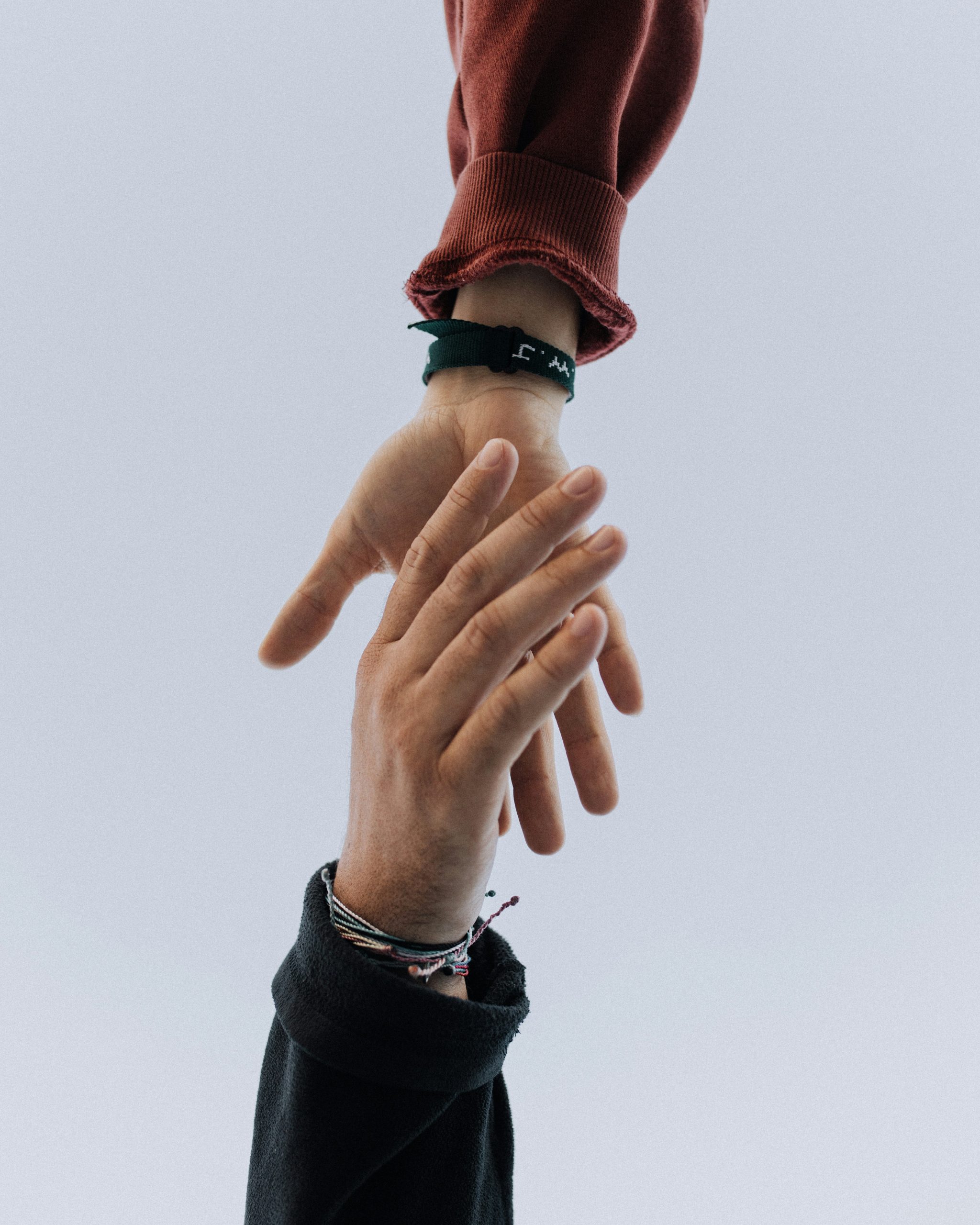 Vertical holding hands